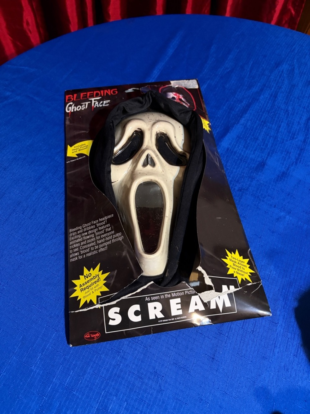 Scream Ghost Face Bleeding Halloween Mask w/Blood Heart Pump Vtg 1997  NEW